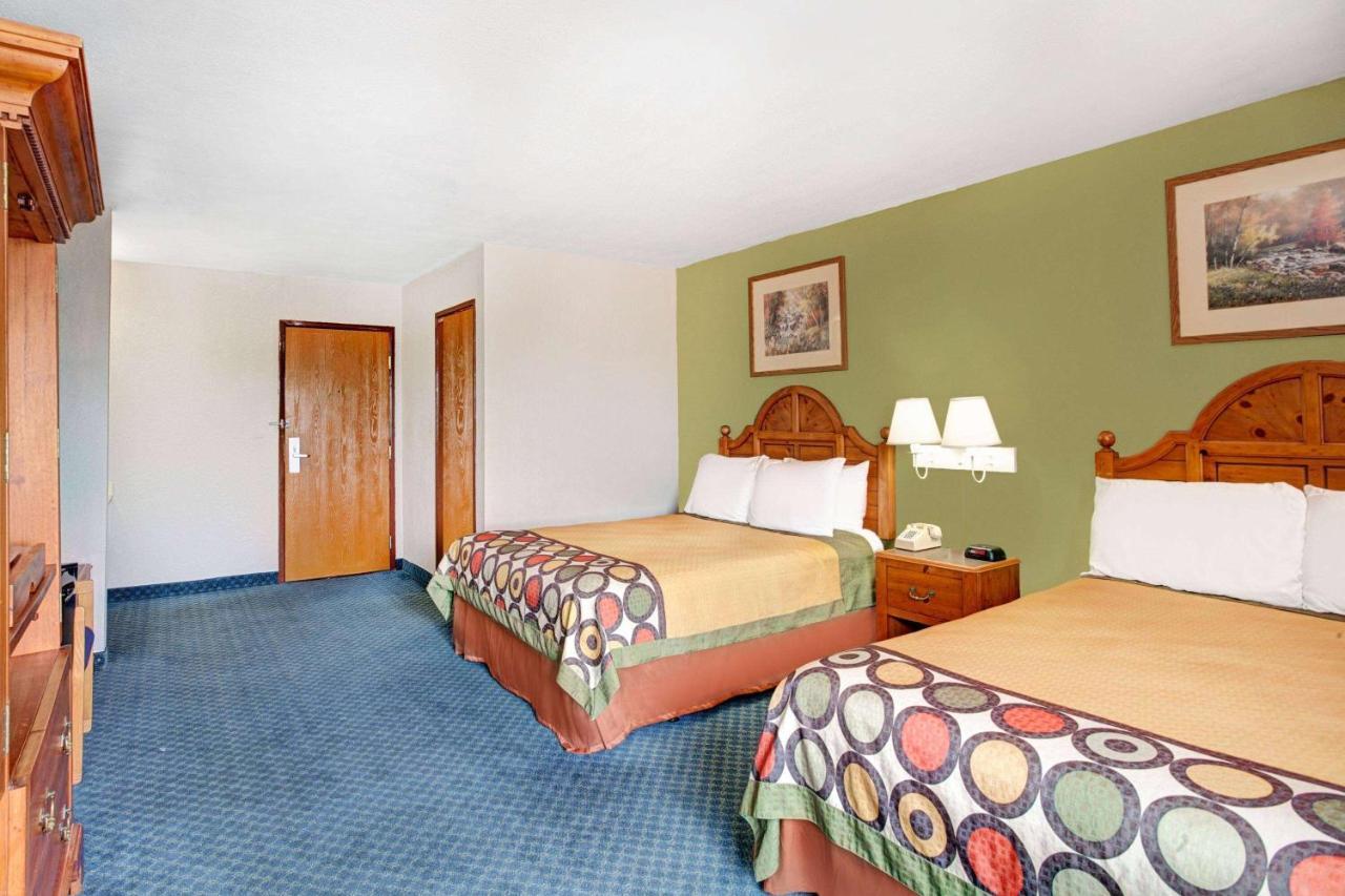ซูเปอร์ 8 บาย วินด์แฮม เวสต์ เมมฟิส Hotel เวสต์เมมฟิส ภายนอก รูปภาพ